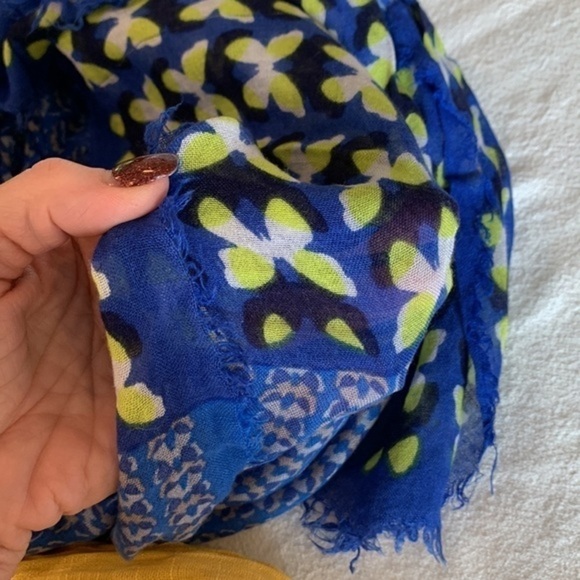 💐5/25 4 bright colored decorative scarfs wraps one infinity butterfly ombré - Picture 3 of 11